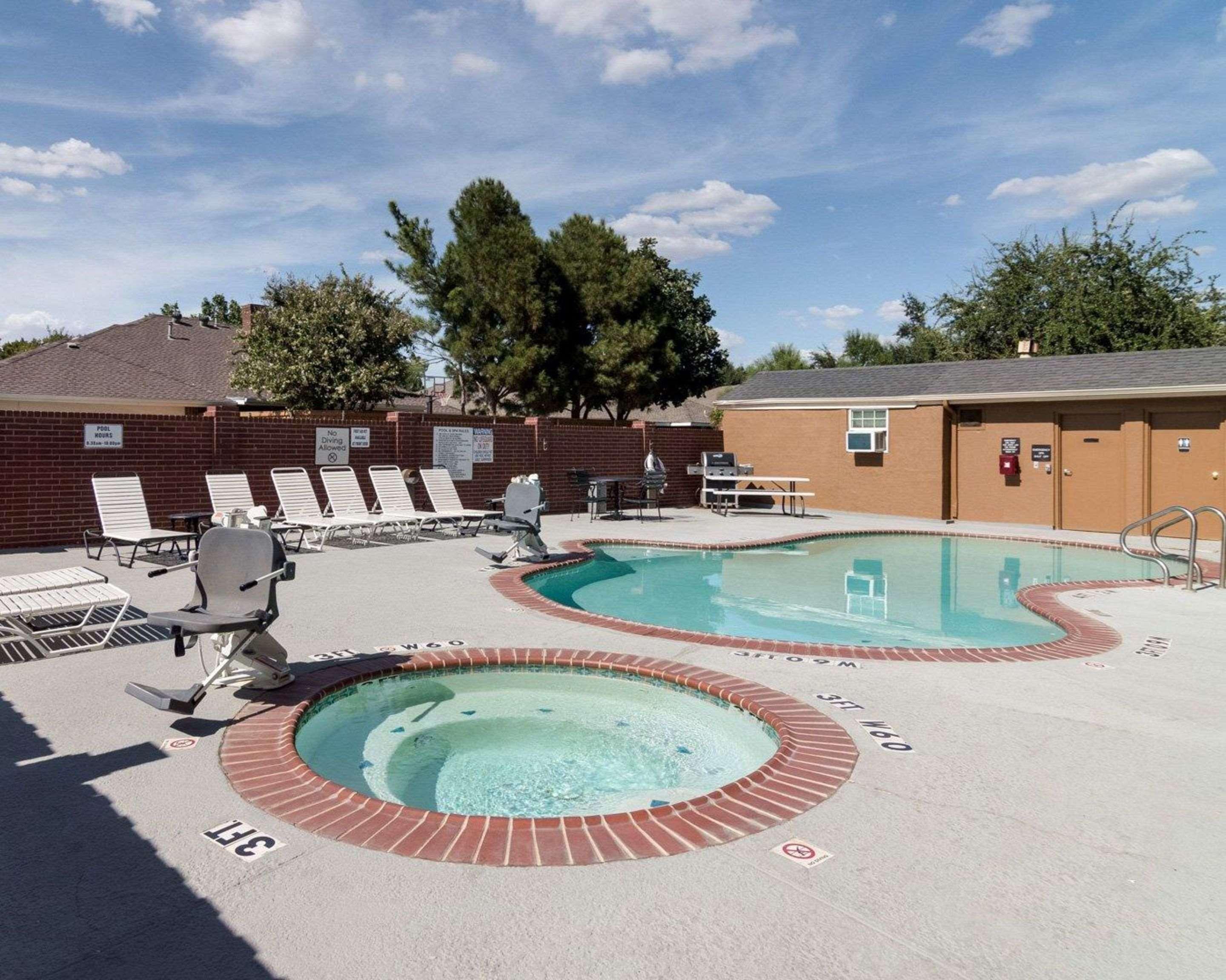 Quality Suites Midland North Loop 250 Bagian luar foto