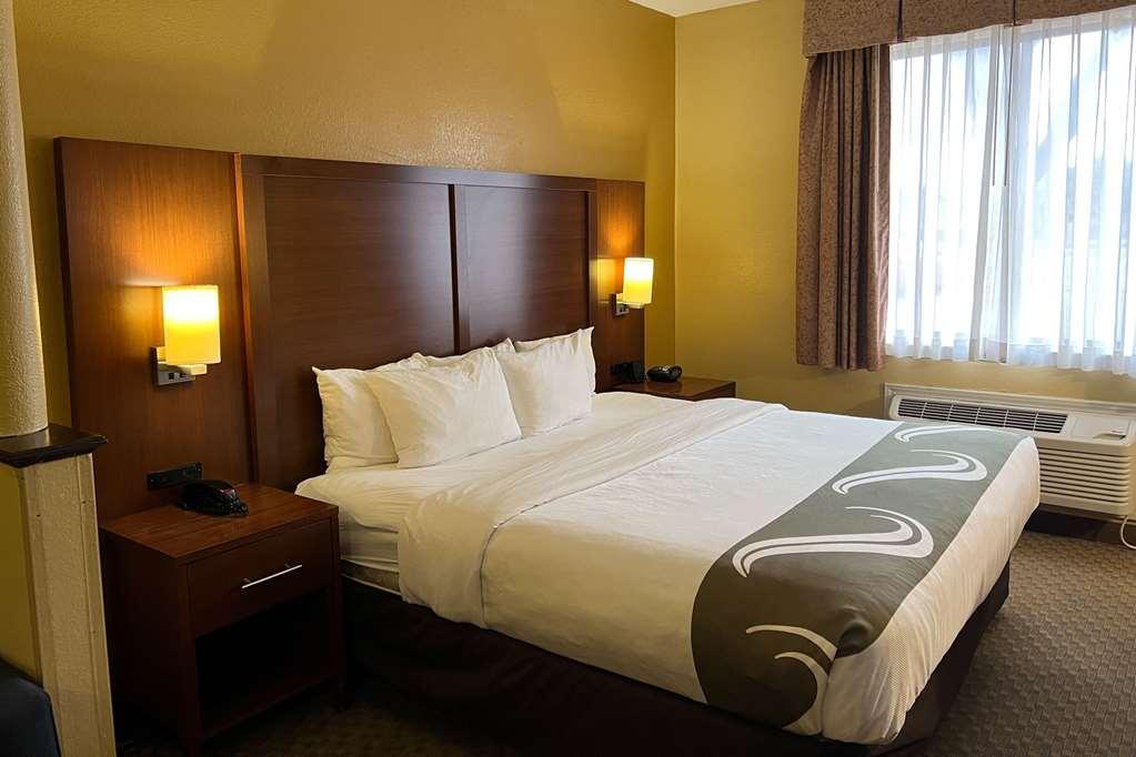 Quality Suites Midland North Loop 250 Ruang foto